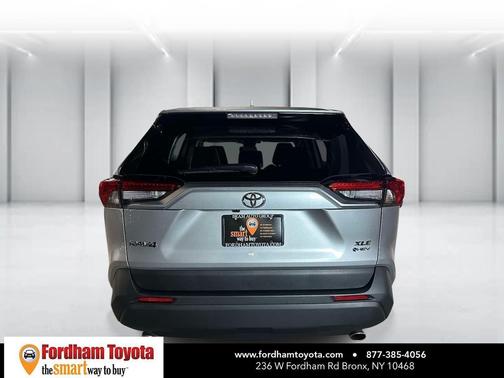 Silver Sky Metallic 2025 Toyota RAV4 Hybrid XLE