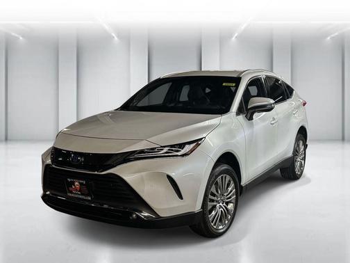 Wind Chill Pearl 2023 Toyota Venza XLE