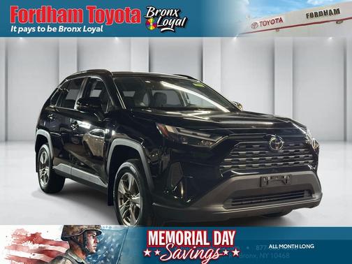 Midnight Black Metallic 2022 Toyota RAV4 XLE