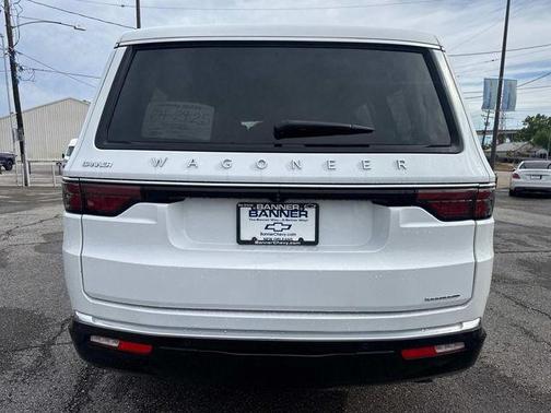 2023 Jeep Wagoneer Series III 4x2