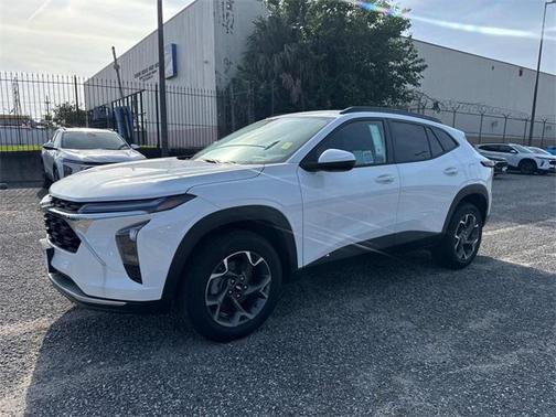 2025 Chevrolet Trax LT
