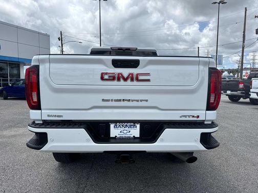 2022 GMC Sierra 2500 AT4