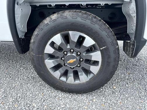 2025 Chevrolet Silverado 2500 Custom