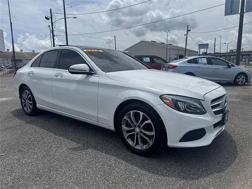 2017 Mercedes-Benz C-Class C 300 4MATIC Luxury