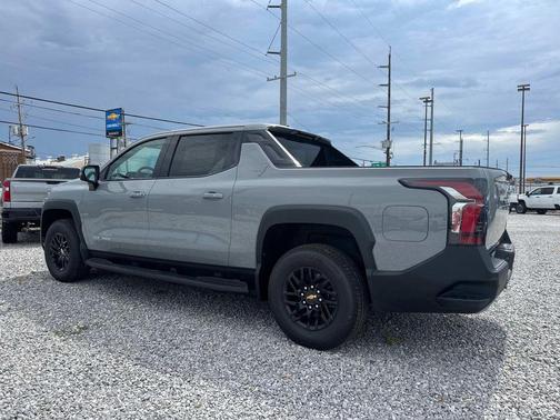 2025 Chevrolet Silverado EV LT