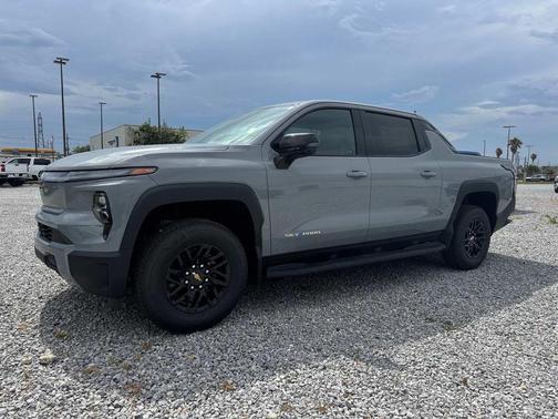 2025 Chevrolet Silverado EV LT
