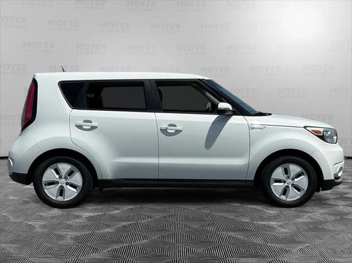 2015 Kia Soul EV Base
