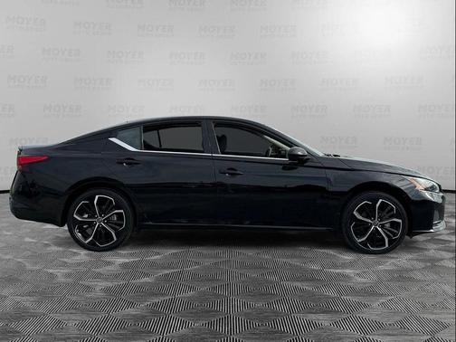 2023 Nissan Altima SR Intelligent AWD