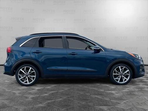 2022 Kia Niro Touring SE