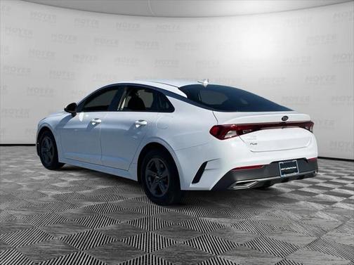 2021 Kia K5 LX