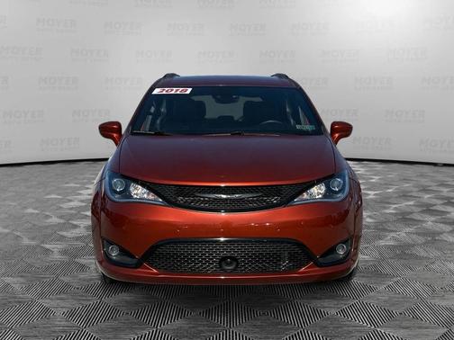 2018 Chrysler Pacifica Touring-L Plus