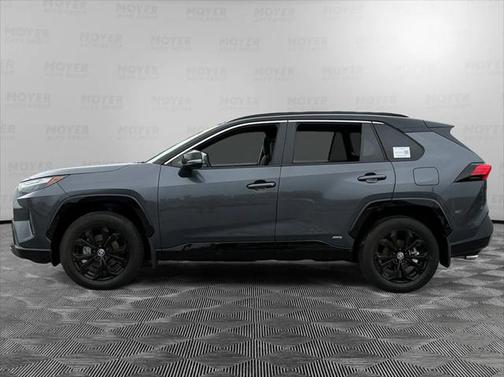 2023 Toyota RAV4 Hybrid SE