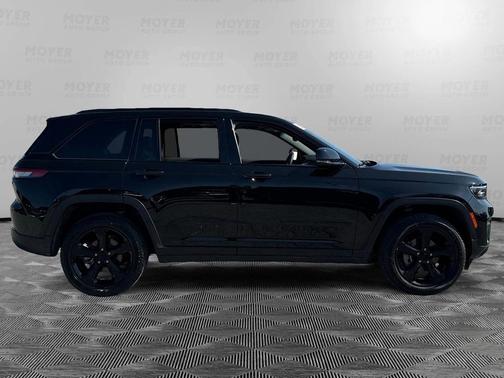 2023 Jeep Grand Cherokee Altitude