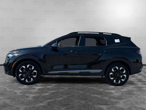 Ebony Black 2023 Kia Sportage X-Line