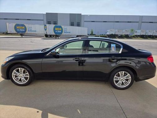 2012 INFINITI G37 G37x Sedan 4D
