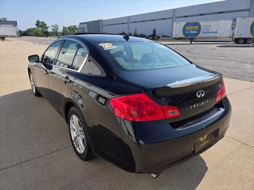 2012 INFINITI G37 G37x Sedan 4D