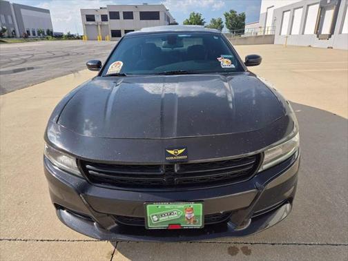 2016 Dodge Charger SE