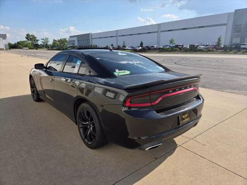 2016 Dodge Charger SE
