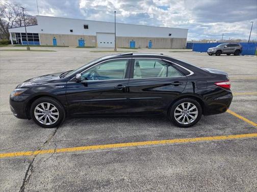 2016 Toyota Camry Hybrid XLE