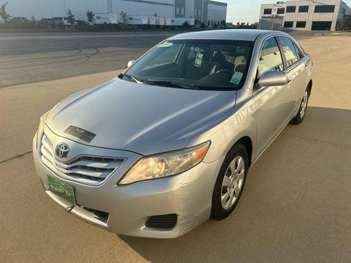 2010 Toyota Camry LE