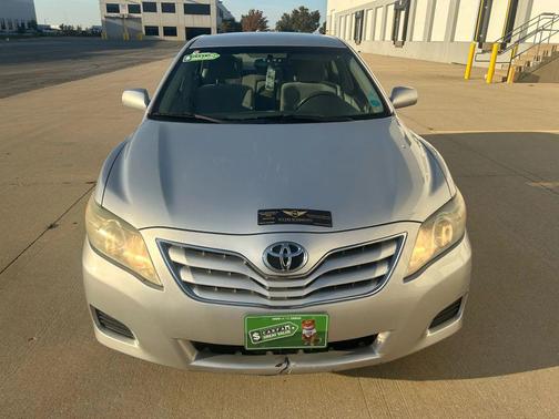 2010 Toyota Camry LE