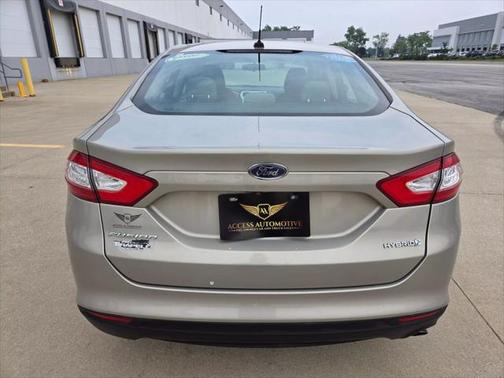 2016 Ford Fusion Hybrid SE