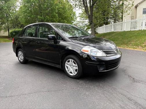 2010 Nissan Versa 1.8 SL