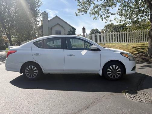 2015 Nissan Versa 1.6 SV
