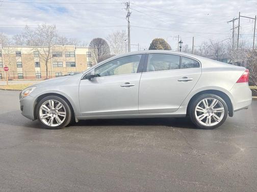 2011 Volvo S60 T6
