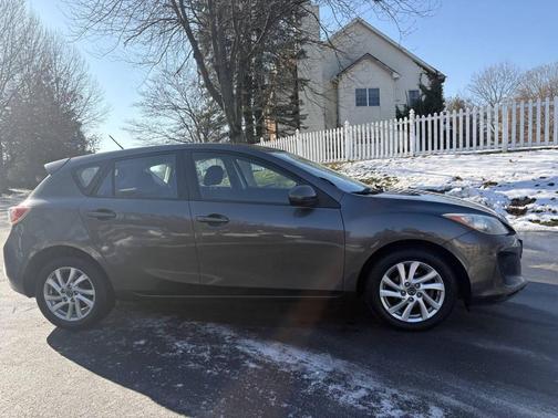 2013 Mazda Mazda3 i Touring