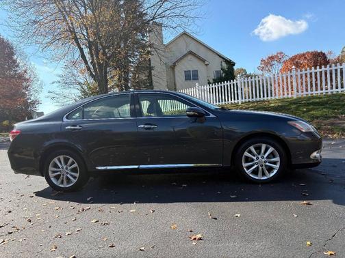 2011 Lexus ES 350 Base