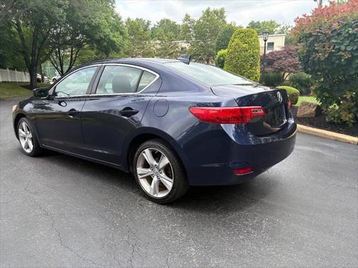 2013 Acura ILX 2.0L Technology