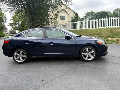 2013 Acura ILX 2.0L Technology