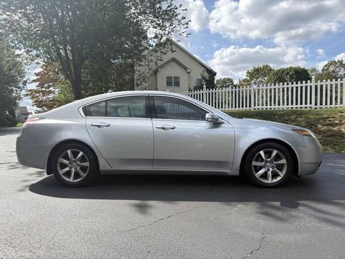 2012 Acura TL Technology