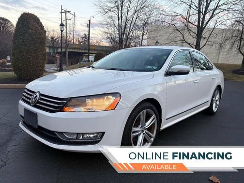 2015 Volkswagen Passat 1.8T Auto SE w/Sunroof & Nav