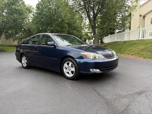 2004 Toyota Camry SE V6