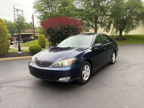 2004 Toyota Camry SE V6