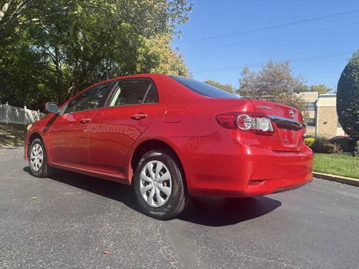 2011 Toyota Corolla LE