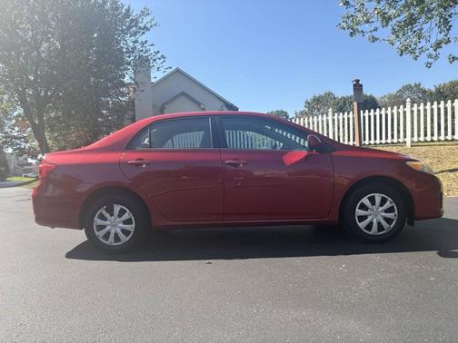 2011 Toyota Corolla LE