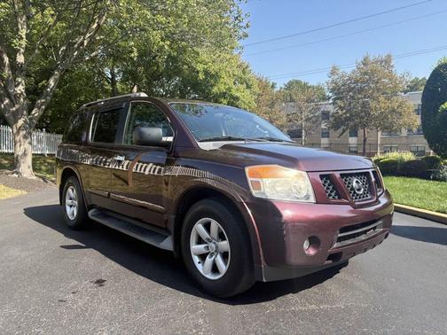 2013 Nissan Armada SV