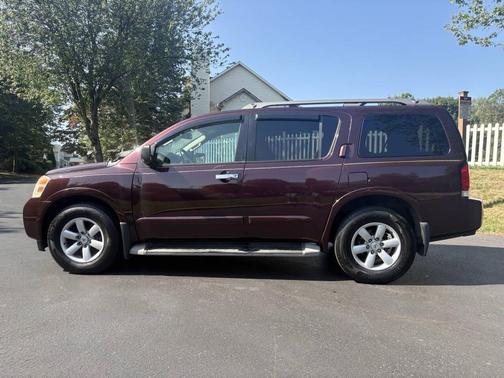 2013 Nissan Armada SV