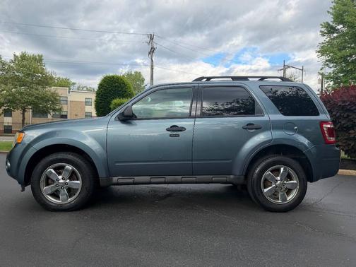 Blue 2011 Ford Escape XLT