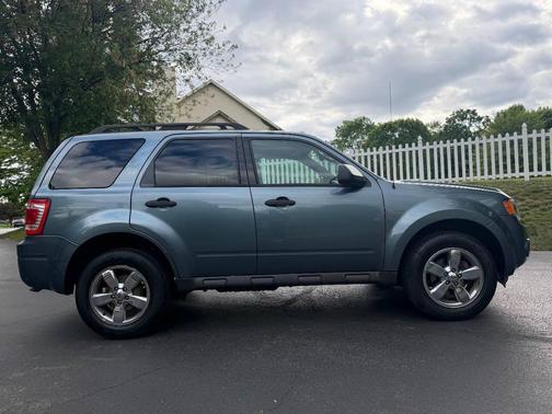 Blue 2011 Ford Escape XLT