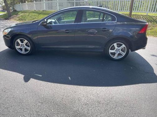 2013 Volvo S60 T5 Premier