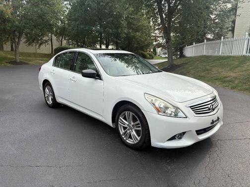 2013 INFINITI G37x Base