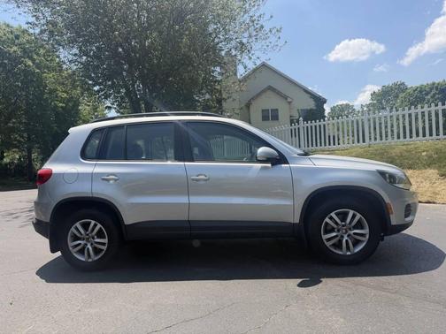 Reflex Silver Metallic 2016 Volkswagen Tiguan 2.0T S 4MOTION