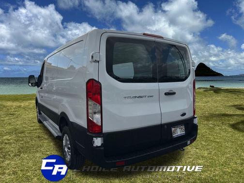 2022 Ford Transit-250 Base