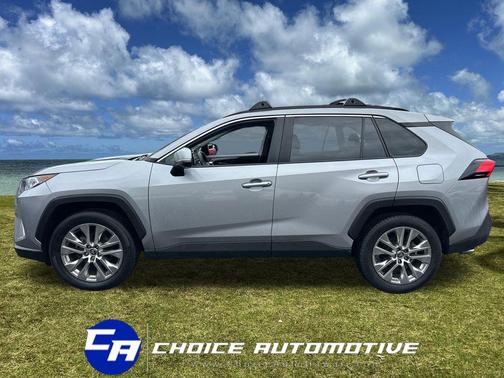 Silver Sky Metallic 2021 Toyota RAV4 XLE Premium