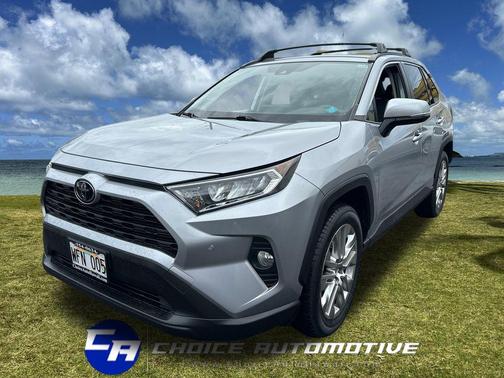 Silver Sky Metallic 2021 Toyota RAV4 XLE Premium