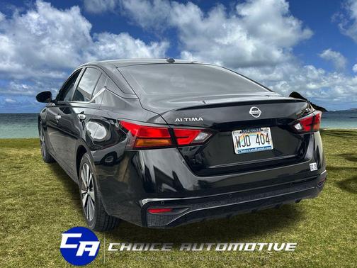 2022 Nissan Altima 2.5 SV